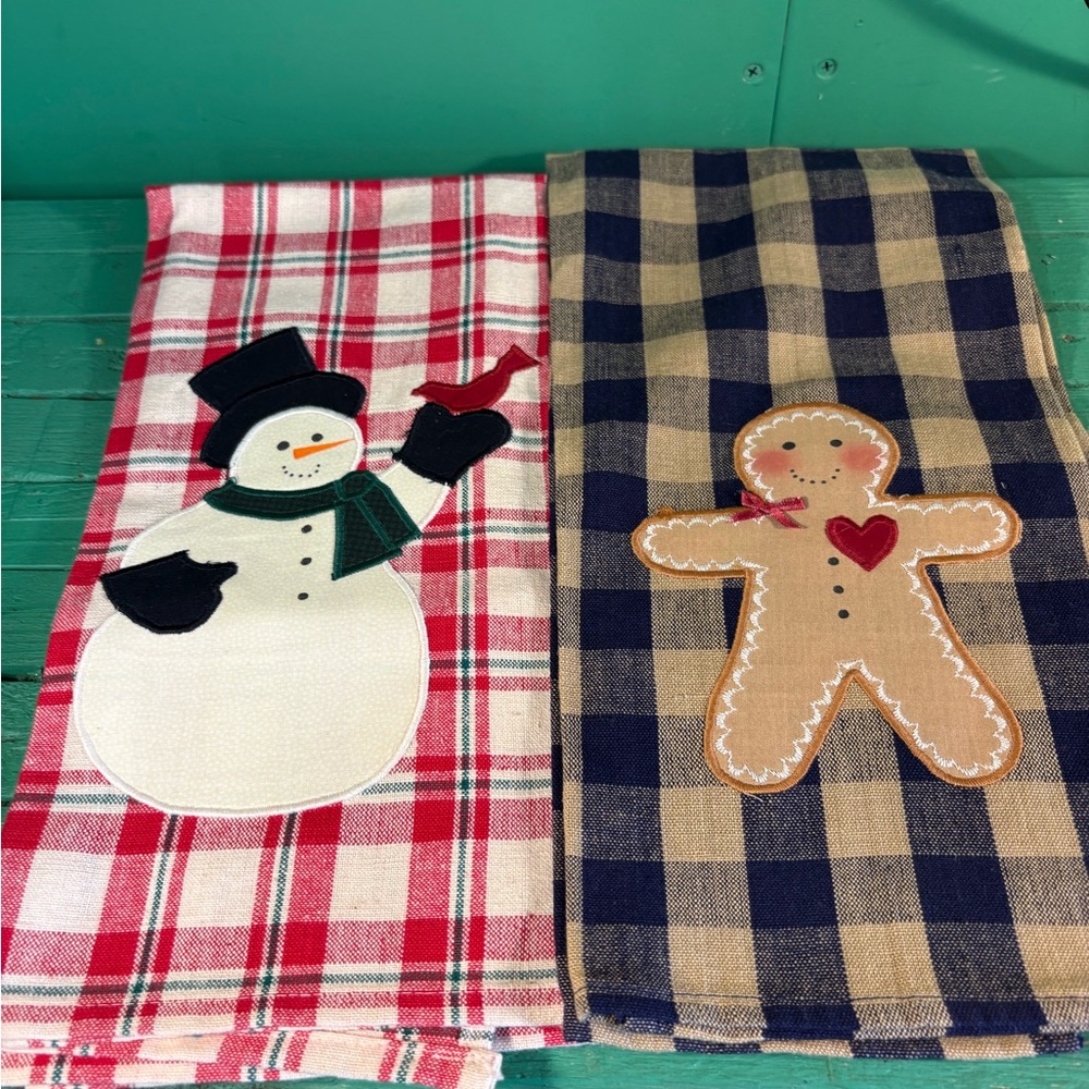 Holiday Snowman and Gingerbread Plaid Towels